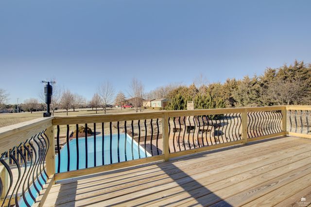 11312 Farnum Run, Milford, KS 66514