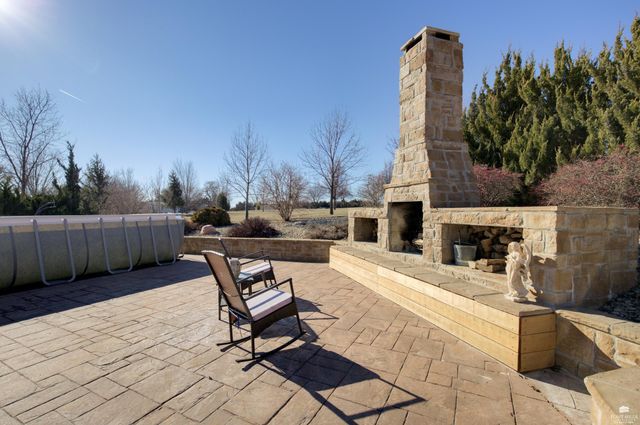 11312 Farnum Run, Milford, KS 66514