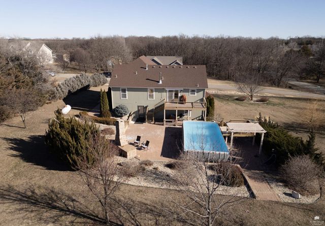 11312 Farnum Run, Milford, KS 66514