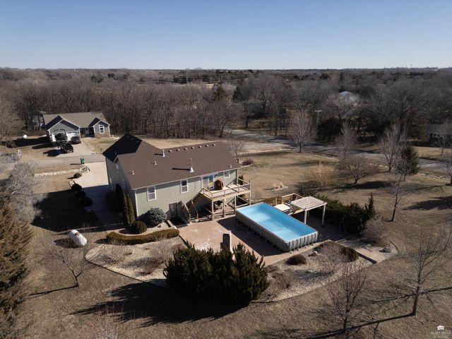 11312 Farnum Run, Milford, KS 66514