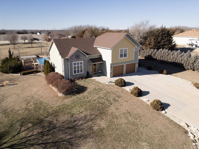 11312 Farnum Run, Milford, KS 66514