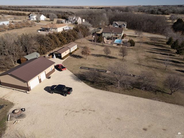 11312 Farnum Run, Milford, KS 66514