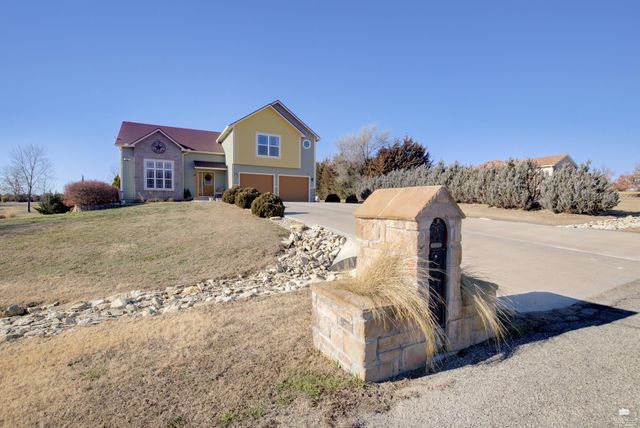 11312 Farnum Run, Milford, KS 66514