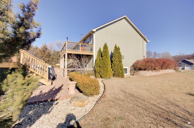 11312 Farnum Run, Milford, KS 66514