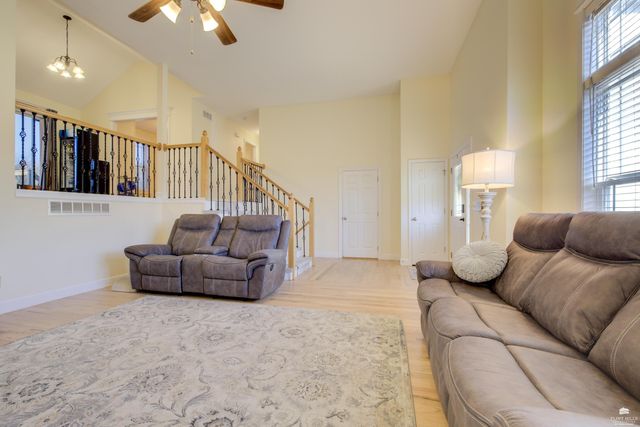 11312 Farnum Run, Milford, KS 66514