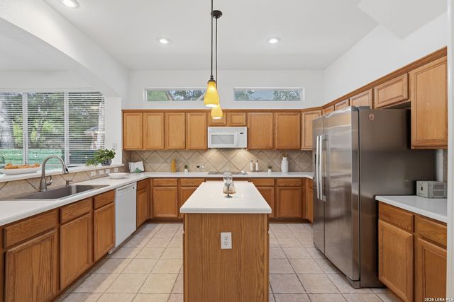 487 Covered Bridge, Schertz, TX 78154