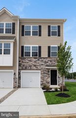 8307 BRODIE COURT, Breinigsville, PA 18031
