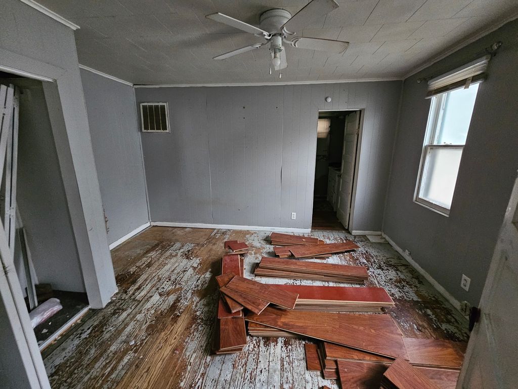 Image 20 of property listing at 724 Park Avenue, Mt Vernon, IL 62864