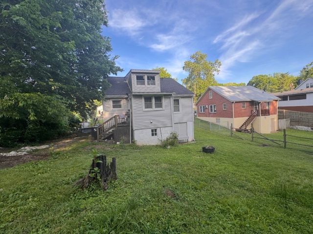 1602 Columbia Ave, Columbia, TN 38401