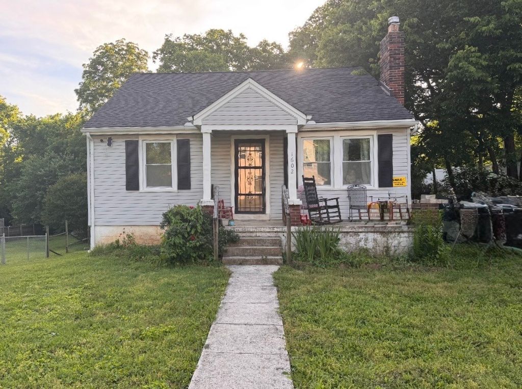 1602 Columbia Ave, Columbia, TN 38401