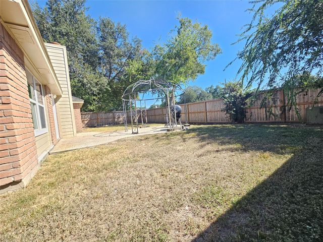 15131 New Hastings Drive, Houston, TX 77095