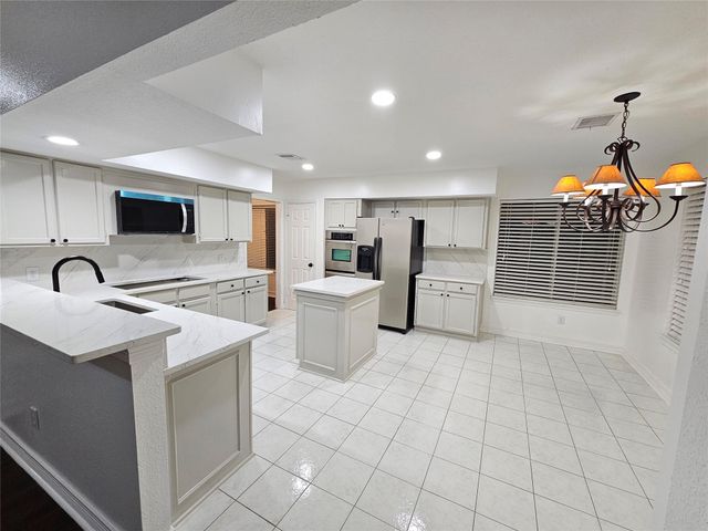 15131 New Hastings Drive, Houston, TX 77095