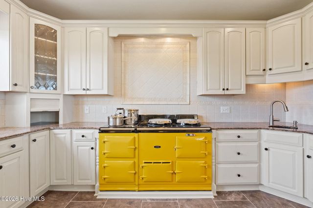 101 Windsor Circle SW, Ocean Isle Beach, NC 28469