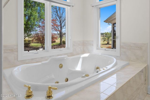 101 Windsor Circle SW, Ocean Isle Beach, NC 28469