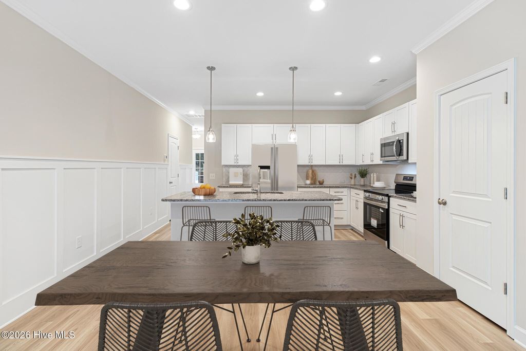 242 Cline Way Unit 124, 1809 Live Oak, Beaufort, NC 28516