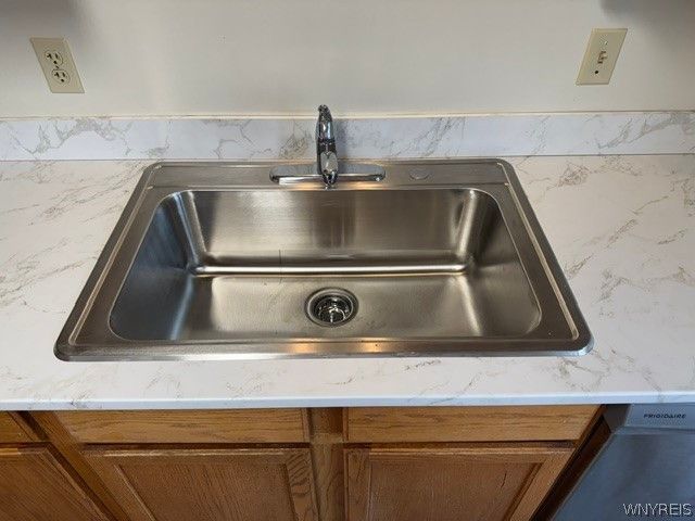 3690 4th Street, Hamburg, NY 14219