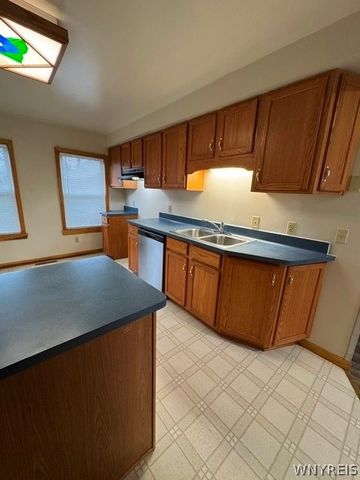 3690 4th Street, Hamburg, NY 14219