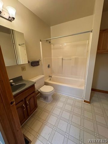 3690 4th Street, Hamburg, NY 14219