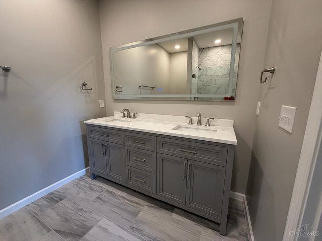 2304 Wilbraham Road, Middletown, OH 45042