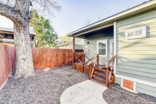 1114 W Myrtle, San Antonio, TX 78201