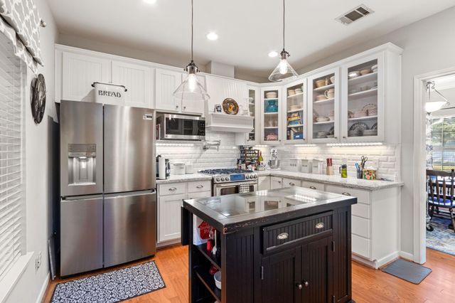 30610 Quinn Road, Tomball, TX 77375