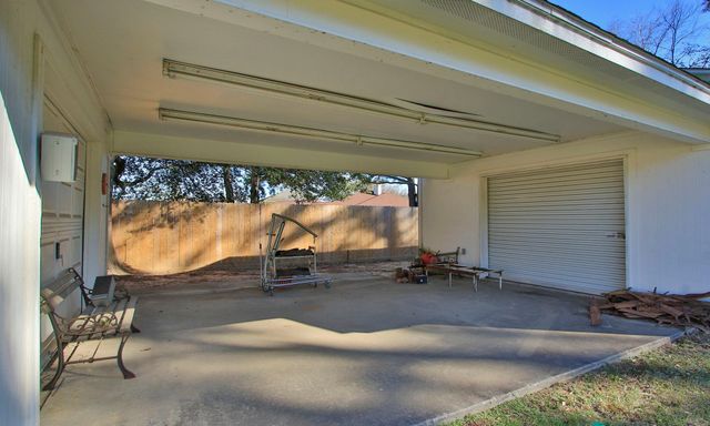 30610 Quinn Road, Tomball, TX 77375