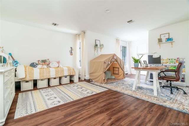 27 Valenza Lane, Blauvelt, NY 10913