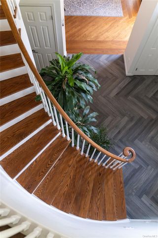 27 Valenza Lane, Blauvelt, NY 10913