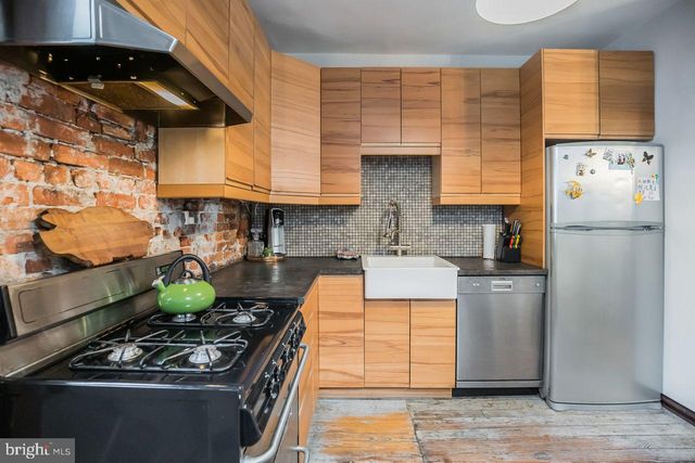 1609 S ROSEWOOD ST, Philadelphia, PA 19145