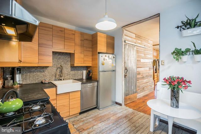 1609 S ROSEWOOD ST, Philadelphia, PA 19145