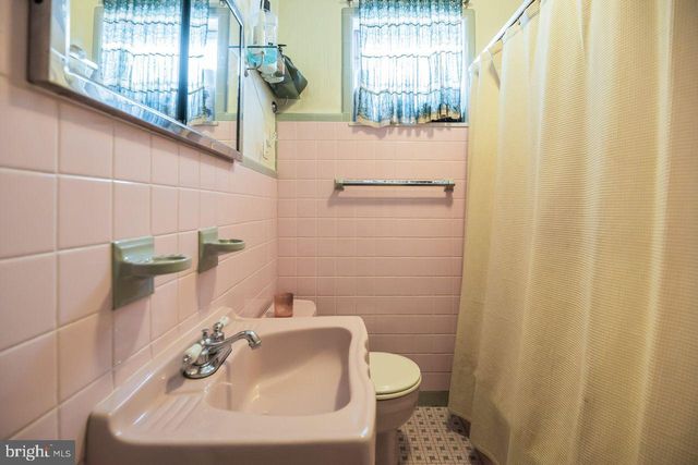 1609 S ROSEWOOD ST, Philadelphia, PA 19145