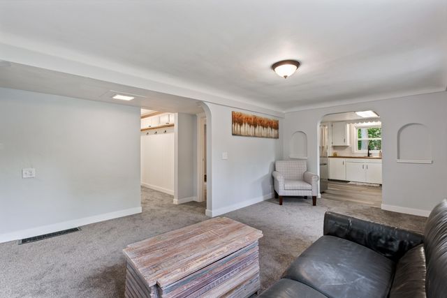 1030 Harding Street NW, Grand Rapids, MI 49544