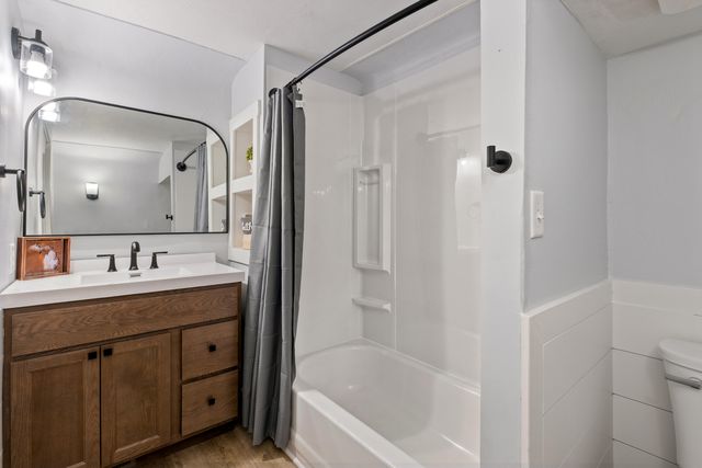 1030 Harding Street NW, Grand Rapids, MI 49544
