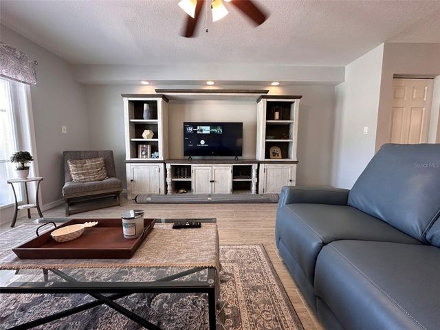 4750 SNOOK DRIVE SE, St Petersburg, FL 33705