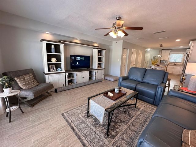 4750 SNOOK DRIVE SE, St Petersburg, FL 33705