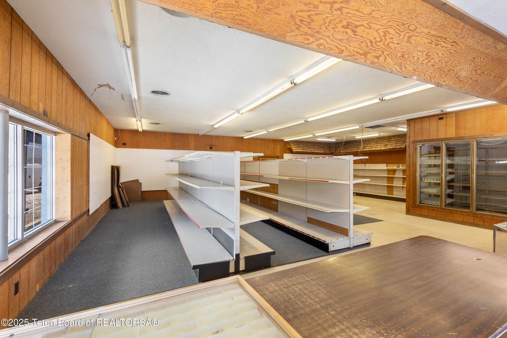 1685 US HIGHWAY 89, Alpine, WY 83128 photo 17