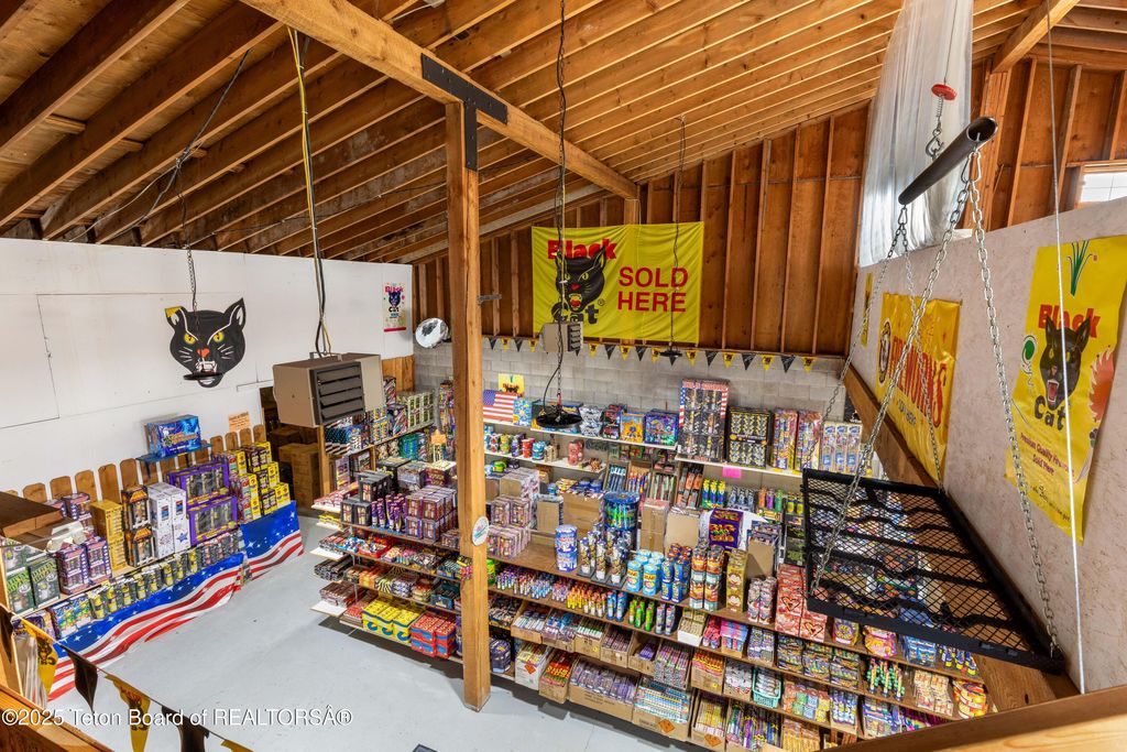 1685 US HIGHWAY 89, Alpine, WY 83128 photo 37