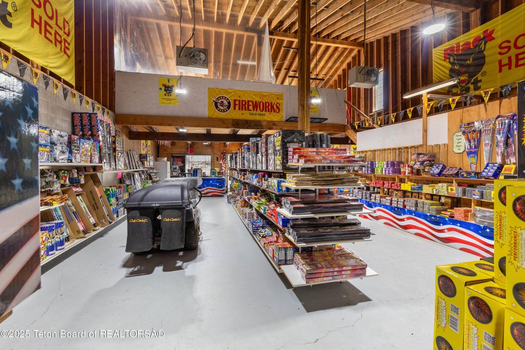 1685 US HIGHWAY 89, Alpine, WY 83128 photo 40