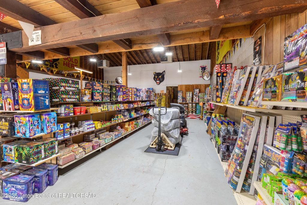 1685 US HIGHWAY 89, Alpine, WY 83128 photo 41