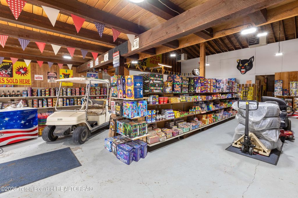 1685 US HIGHWAY 89, Alpine, WY 83128 photo 43