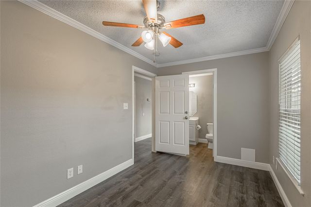 164 Varsity Drive, Huntsville, TX 77340