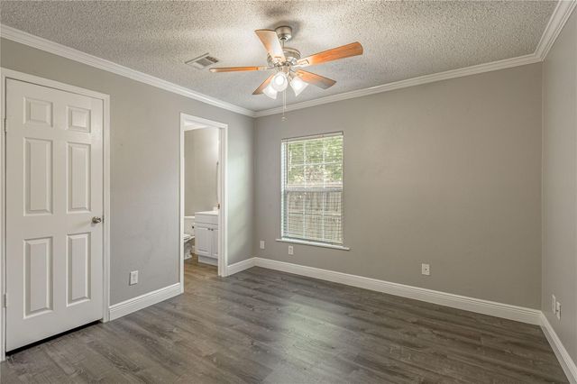 164 Varsity Drive, Huntsville, TX 77340