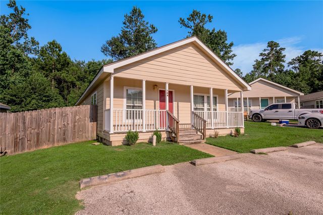 164 Varsity Drive, Huntsville, TX 77340