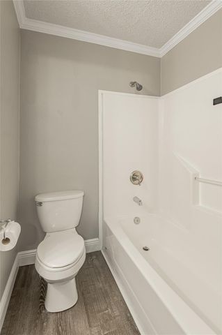 164 Varsity Drive, Huntsville, TX 77340