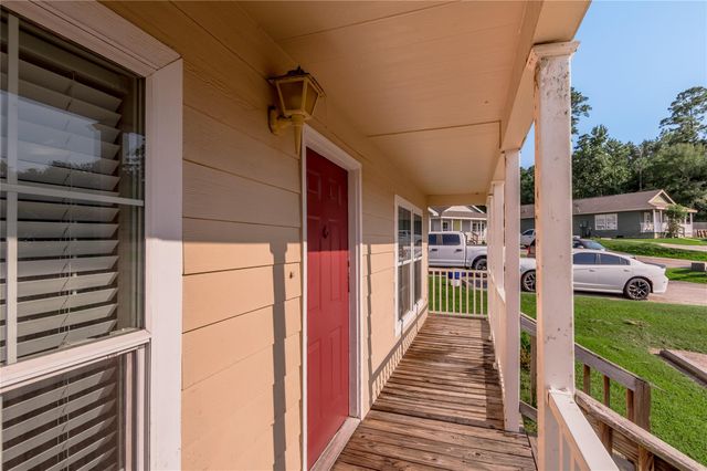 164 Varsity Drive, Huntsville, TX 77340