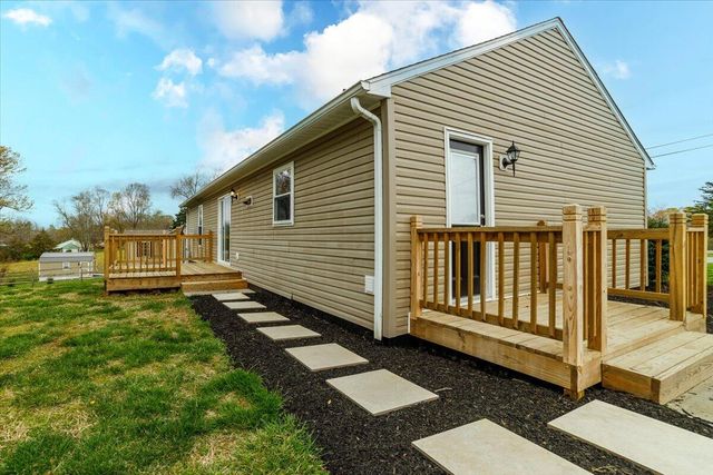 1100 Merriman Way RD, Moneta, VA 24121