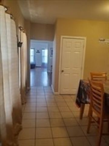 54 Pleasant St, Lowell, MA 01852