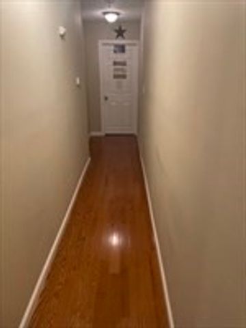 54 Pleasant St, Lowell, MA 01852
