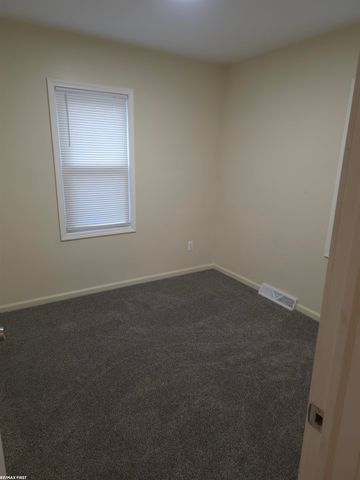 21116 Cyman Avenue, Warren, MI 48091