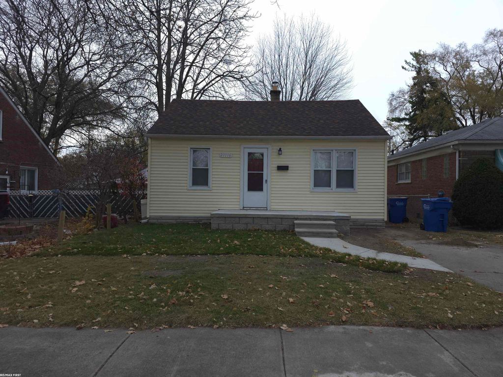 21116 Cyman Avenue, Warren, MI 48091